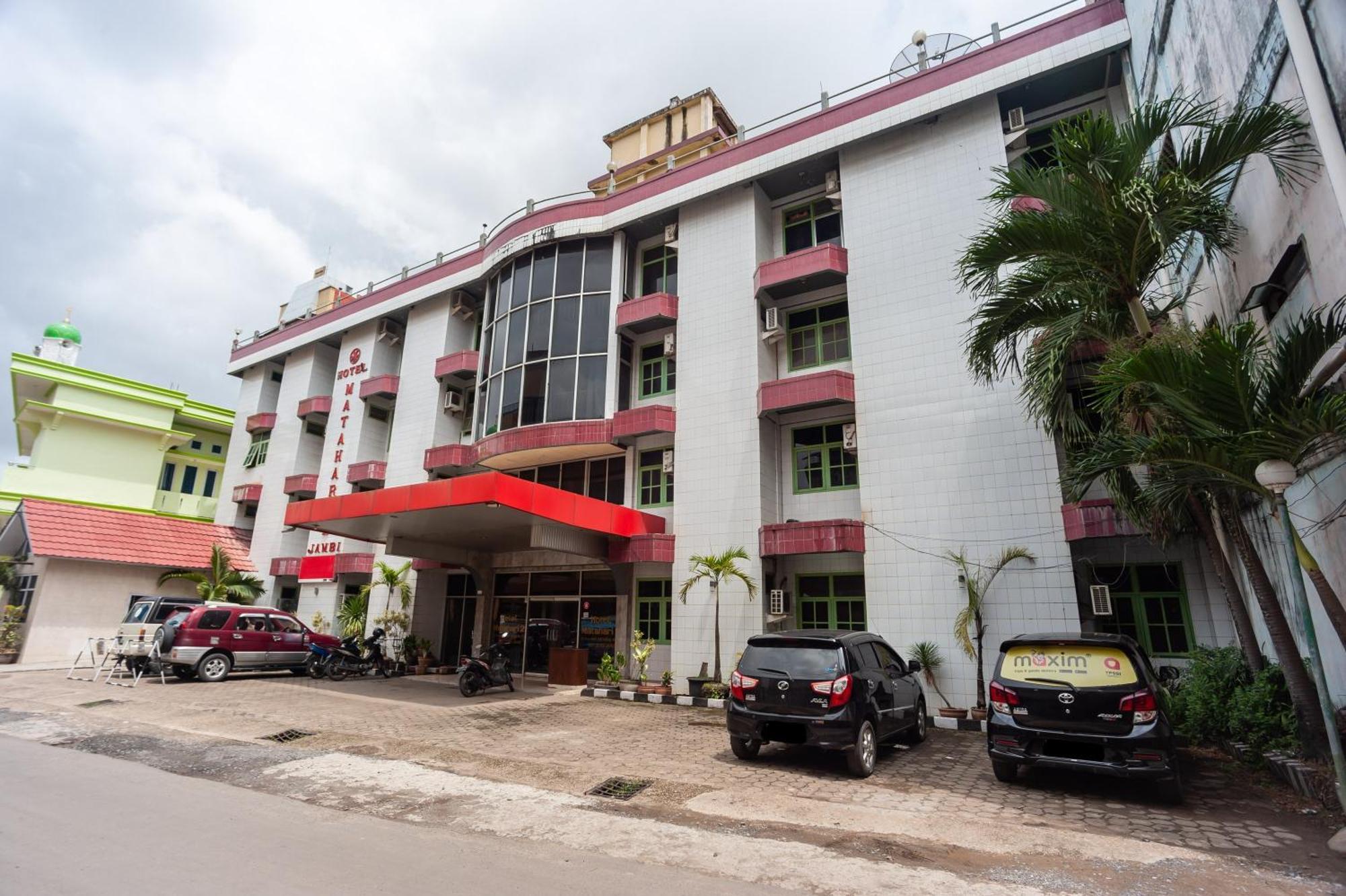 Reddoorz Syariah At Hotel Matahari 2 Jambi Exteriör bild