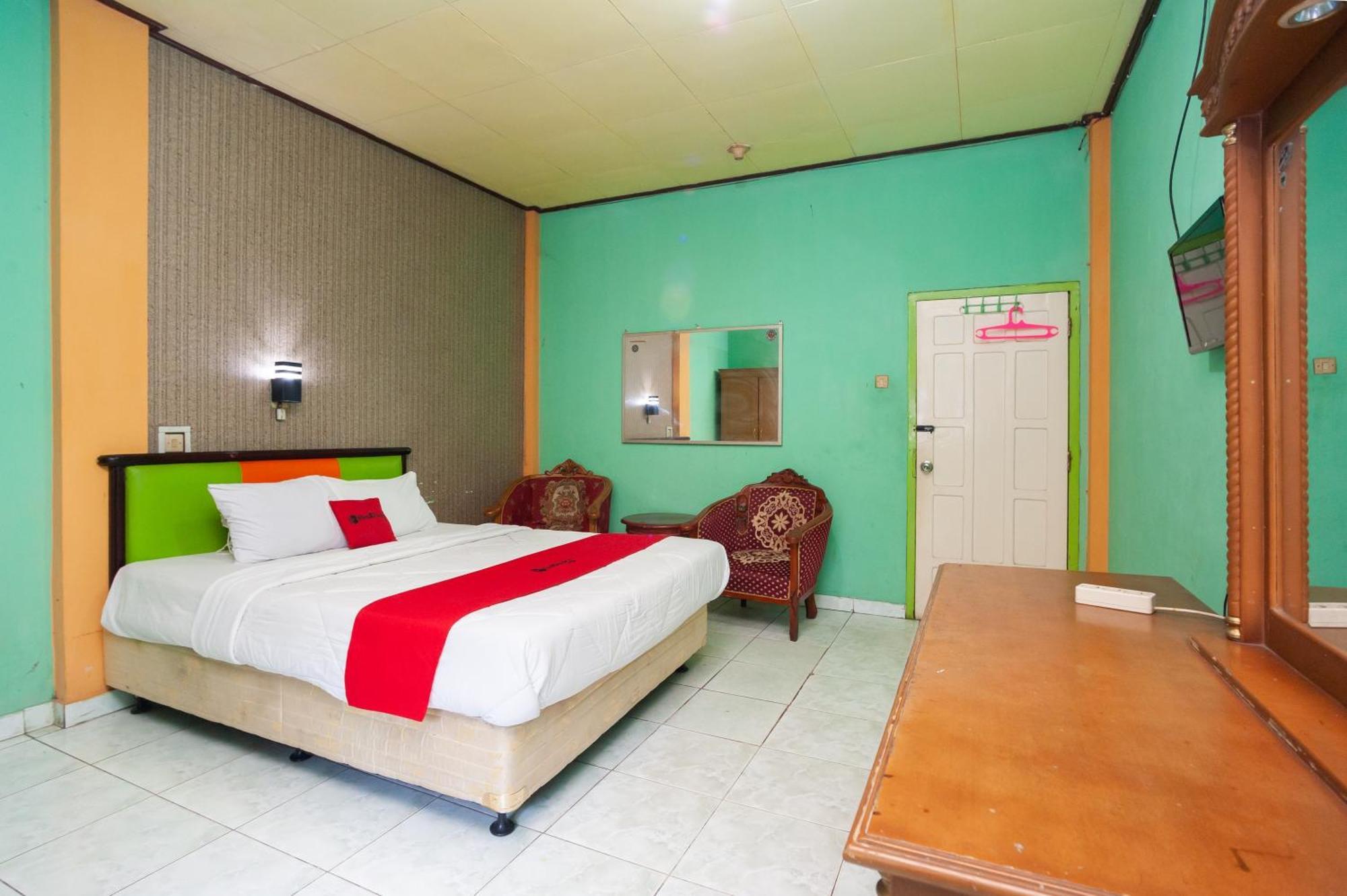 Reddoorz Syariah At Hotel Matahari 2 Jambi Exteriör bild