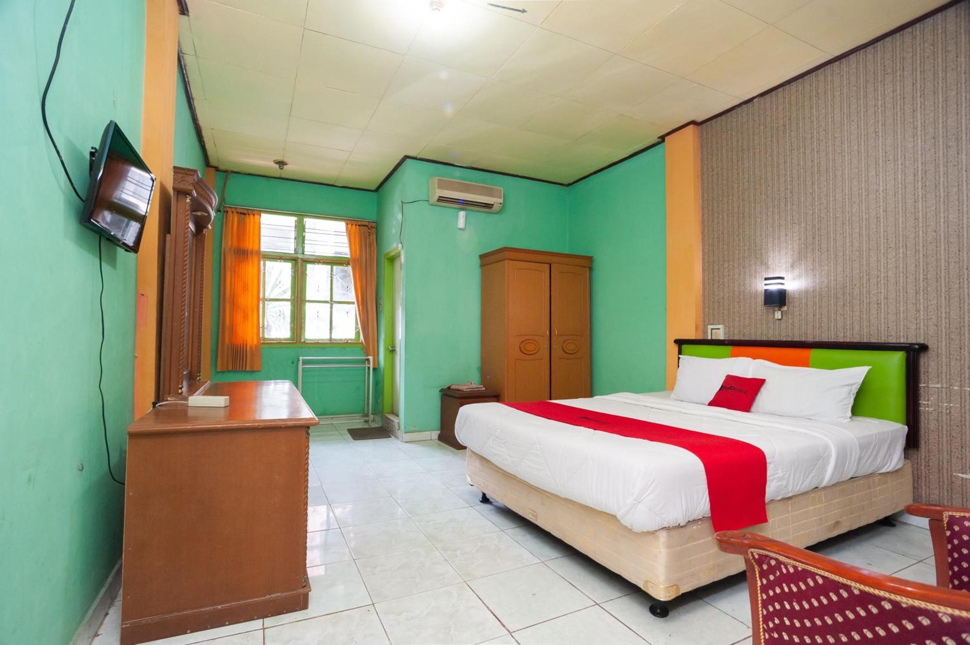 Reddoorz Syariah At Hotel Matahari 2 Jambi Exteriör bild